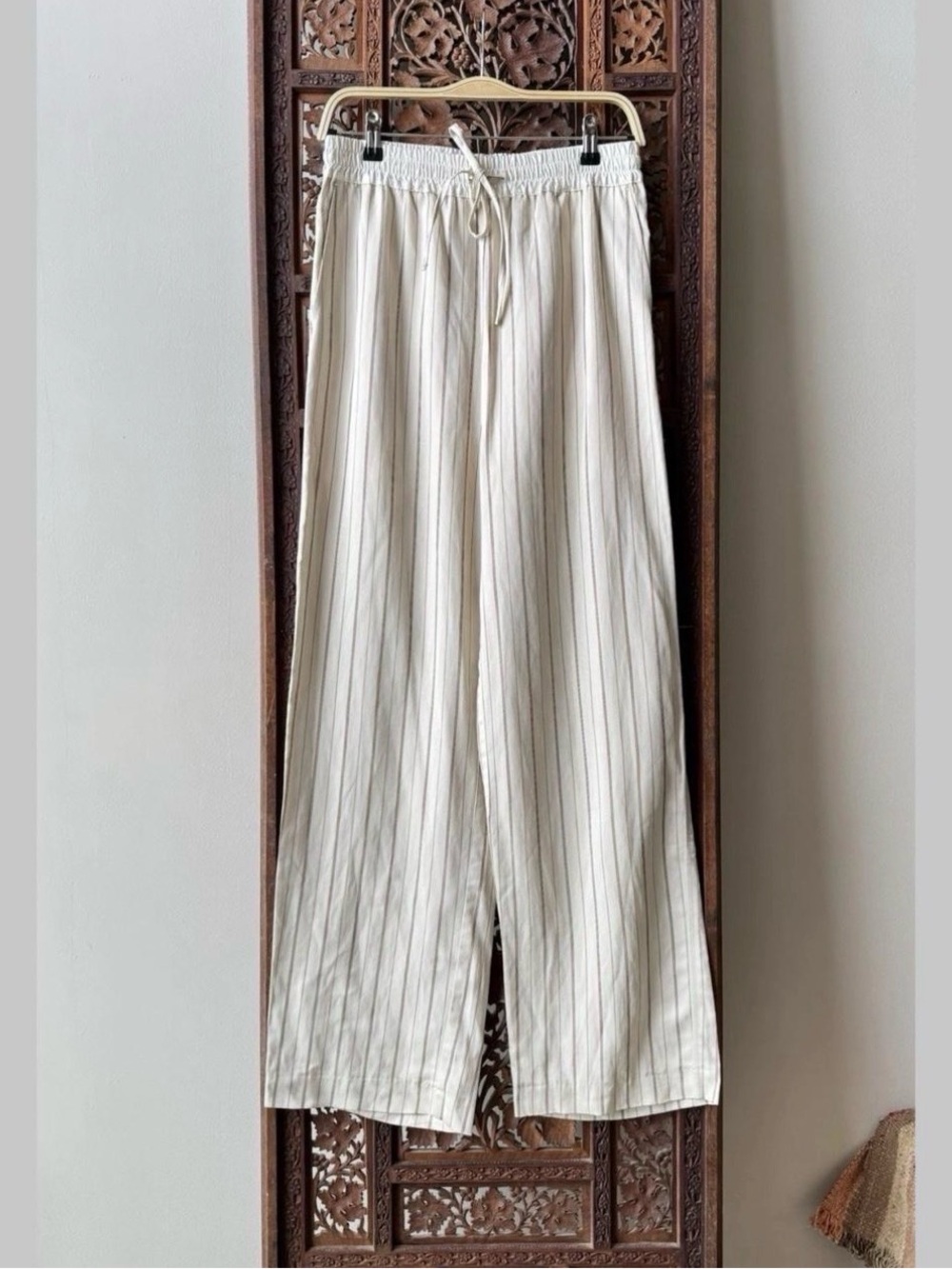 Wide-Leg Pinstripe Drawstring Pants in Cream